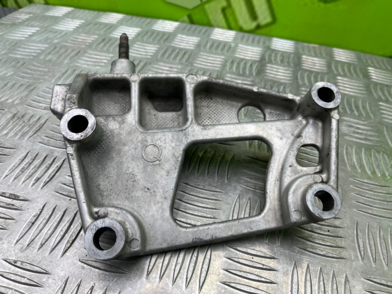 Кронштейн двигателя, 900 рублей, Калининград