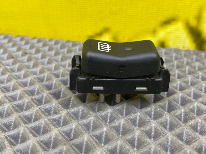 Кнопка обогрева заднего стекла, 600 рублей, Калининград