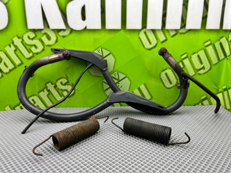 Петли багажника, 1900 рублей, Калининград