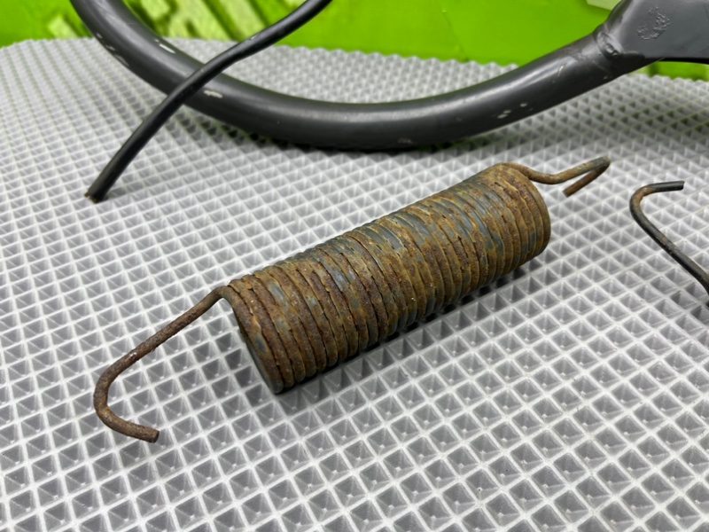 Петли багажника, 1900 рублей, Калининград