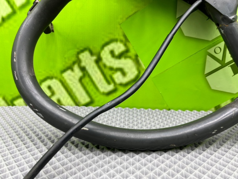 Петли багажника, 1900 рублей, Калининград