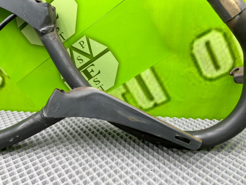 Петли багажника, 1900 рублей, Калининград