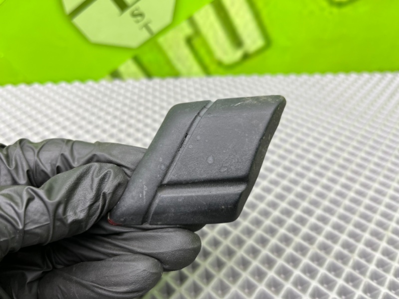 Молдинг крыла, 700 рублей, Калининград