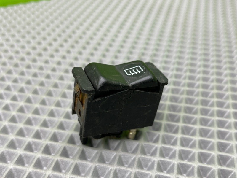 Кнопка обогрева заднего стекла, 700 рублей, Калининград