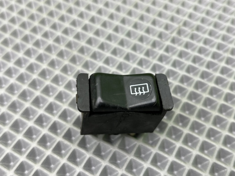 Кнопка обогрева заднего стекла, 700 рублей, Калининград