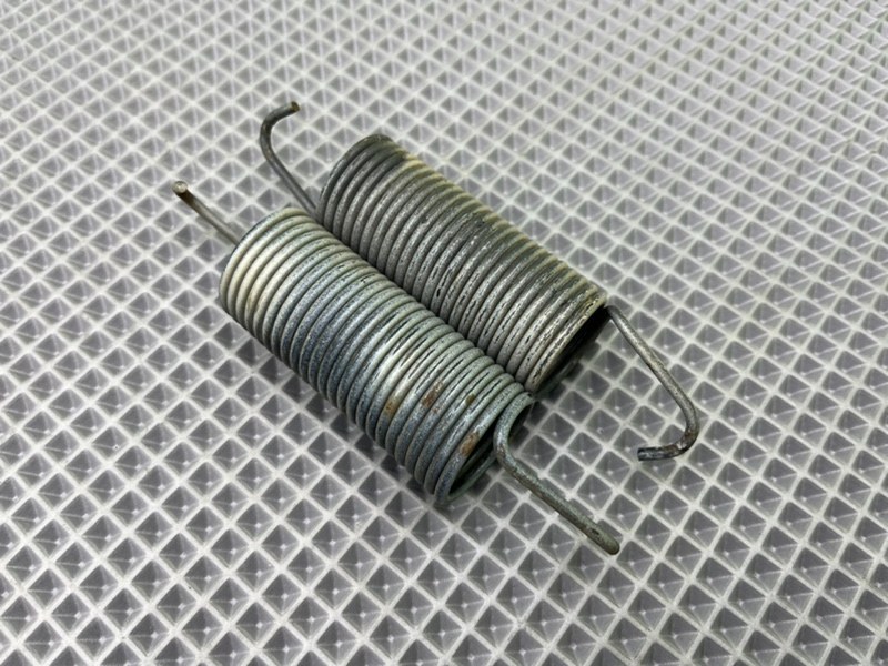 Пружины багажника, 800 рублей, Калининград