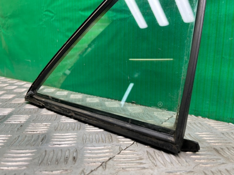 Форточка двери, 1000 рублей, Калининград