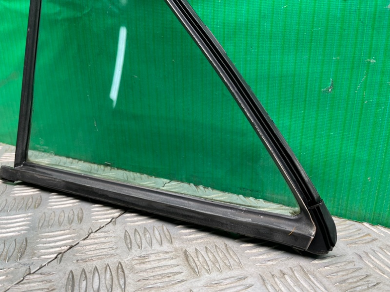 Форточка двери, 1000 рублей, Калининград