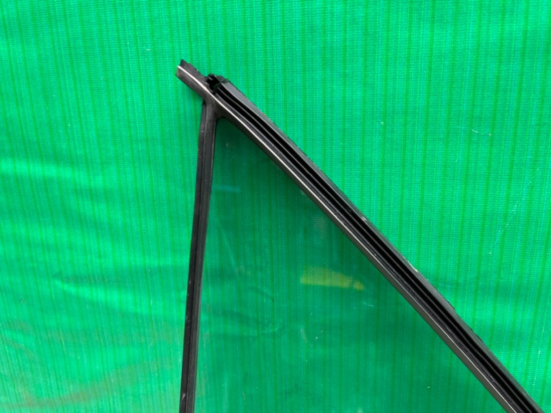 Форточка двери, 1000 рублей, Калининград