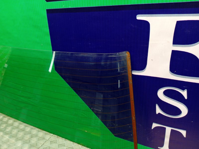 Стекло заднее, 2400 рублей, Калининград