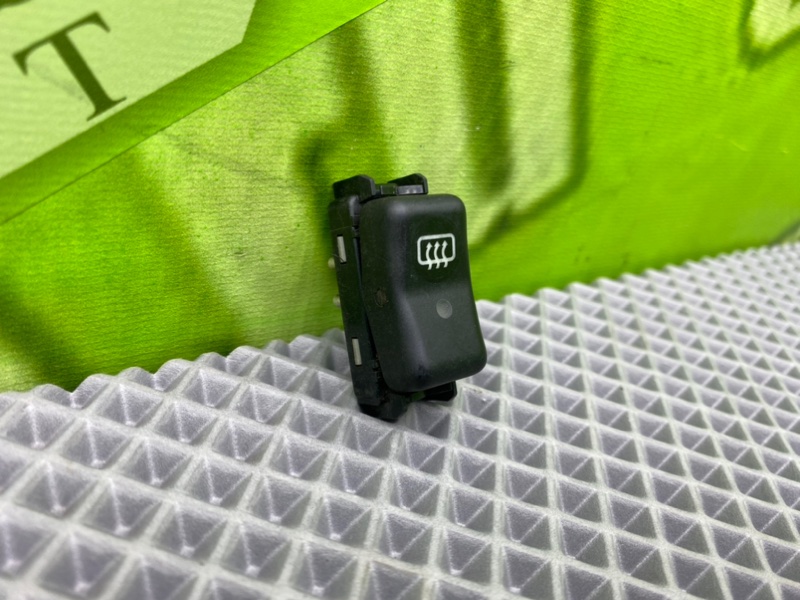 Кнопка обогрева заднего стекла, 700 рублей, Калининград