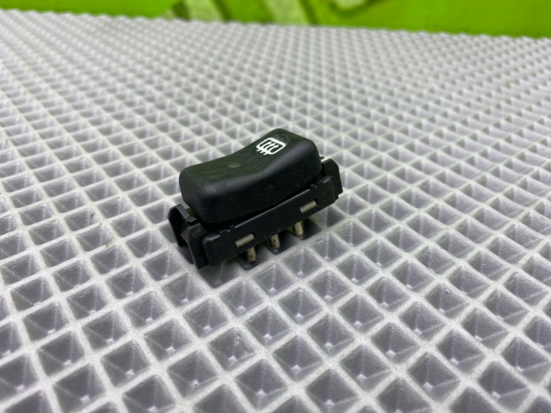 Кнопка обогрева заднего стекла, 600 рублей, Калининград