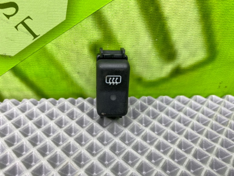 Кнопка обогрева заднего стекла, 600 рублей, Калининград