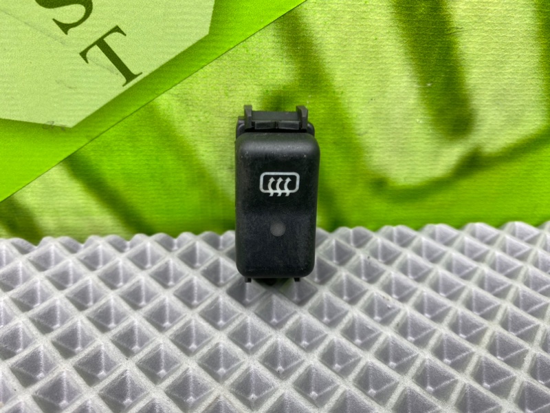 Кнопка обогрева заднего стекла, 600 рублей, Калининград