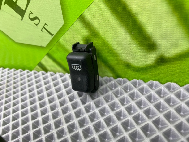 Кнопка обогрева заднего стекла, 600 рублей, Калининград