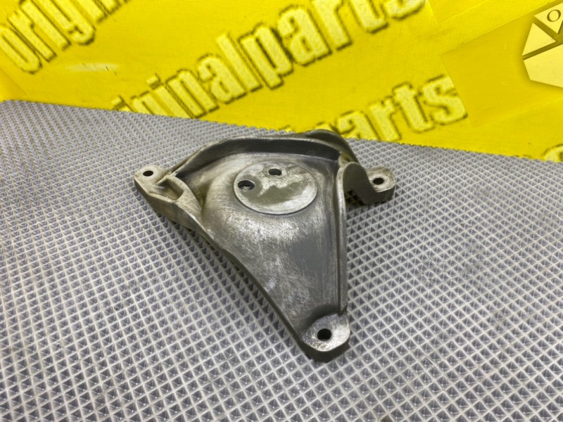 Кронштейн, 1100 рублей, Калининград