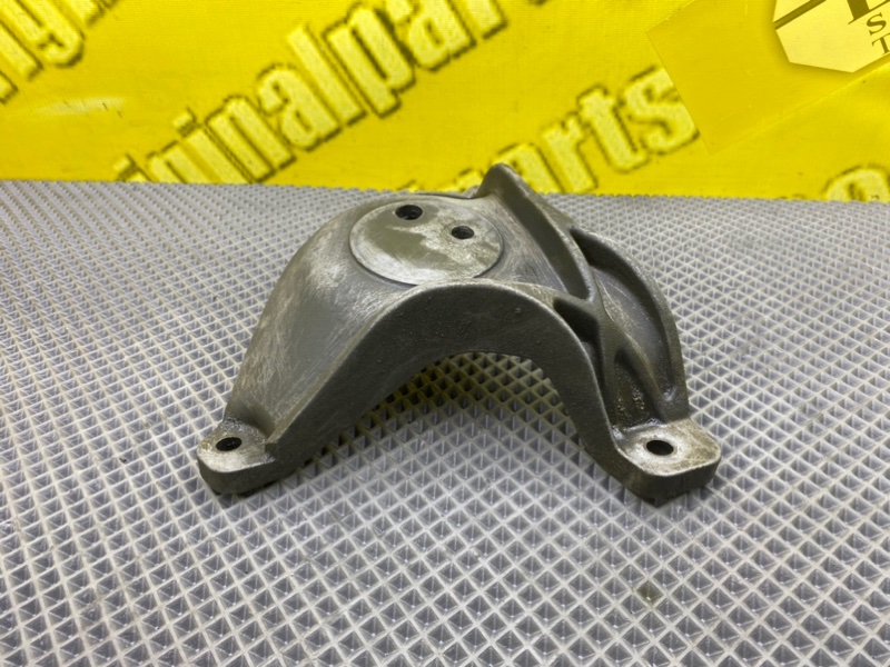 Кронштейн, 1100 рублей, Калининград