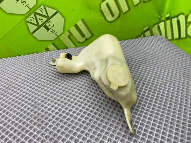 Бачок стеклоомывателя, 1000 рублей, Калининград