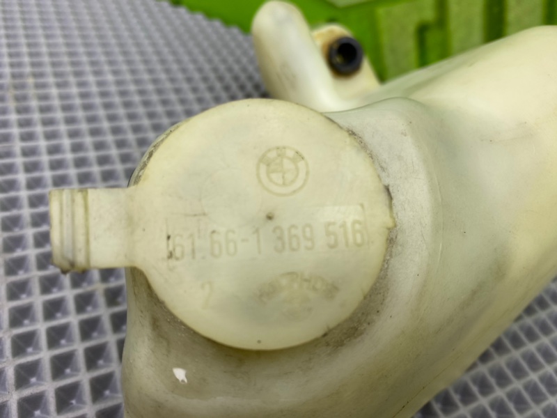 Бачок стеклоомывателя, 1000 рублей, Калининград