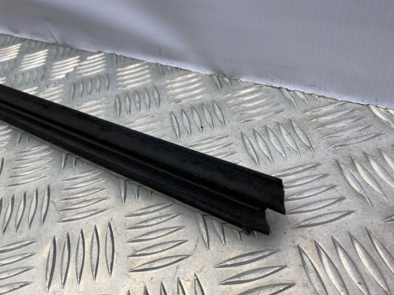 Молдинг стекла, 1100 рублей, Калининград