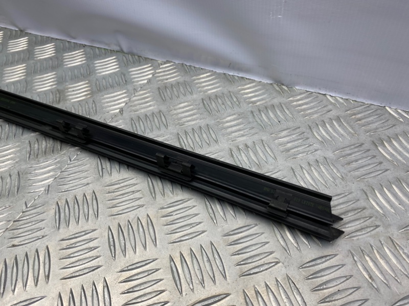 Молдинг стекла, 1100 рублей, Калининград