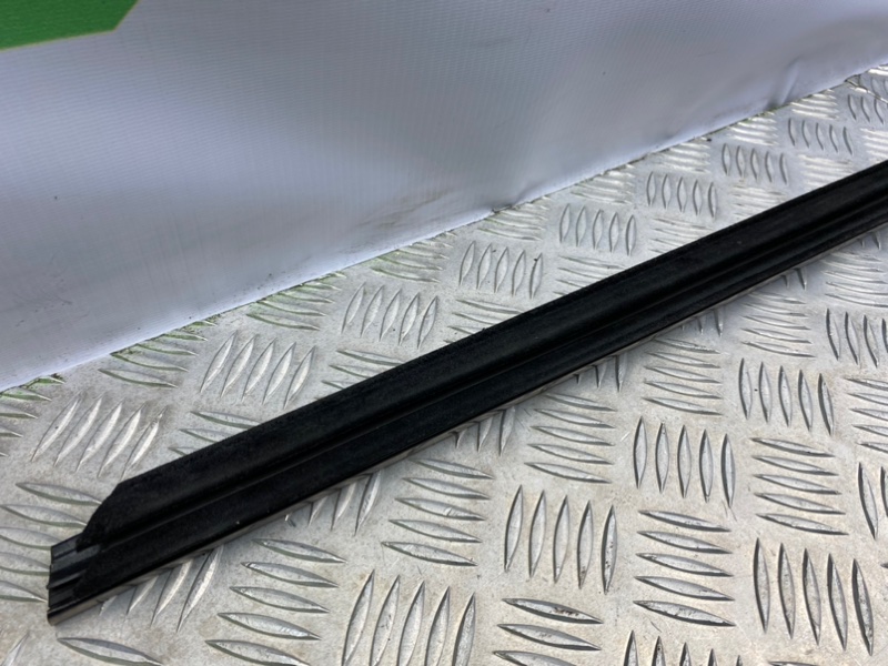 Молдинг стекла, 1100 рублей, Калининград