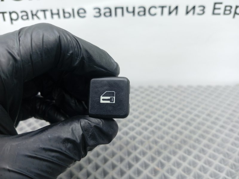 Кнопка центрального замка, 600 рублей, Калининград