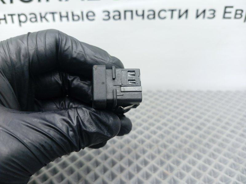 Кнопка центрального замка, 600 рублей, Калининград