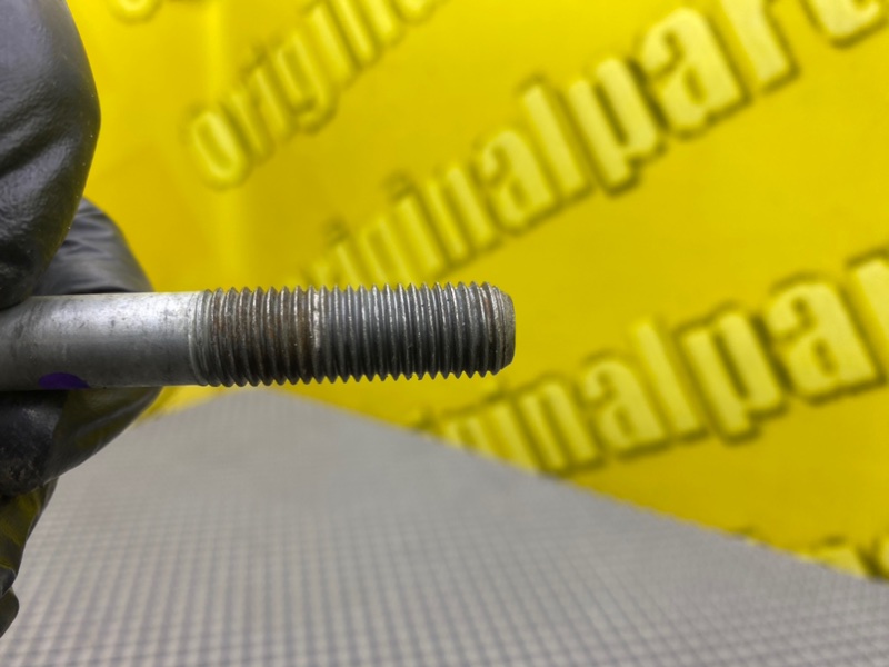 Болт подвески, 600 рублей, Калининград