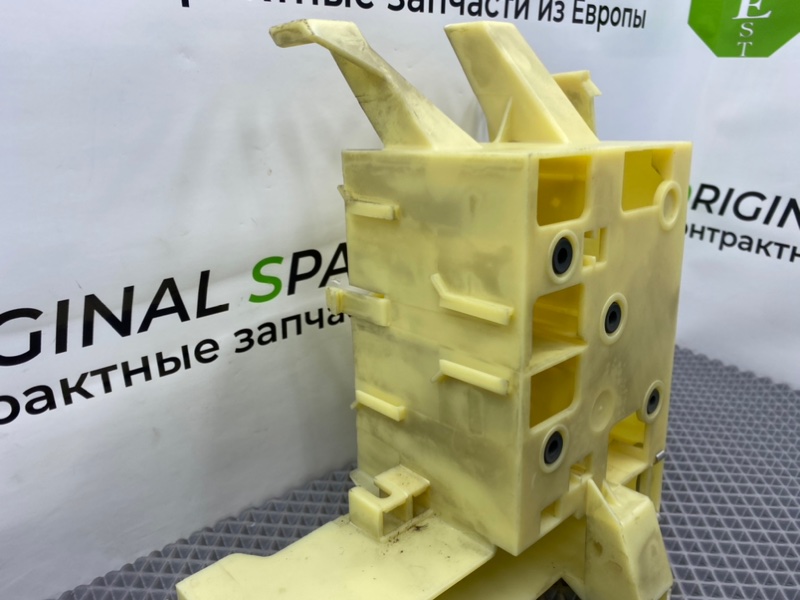 Кронштейн, 1000 рублей, Калининград