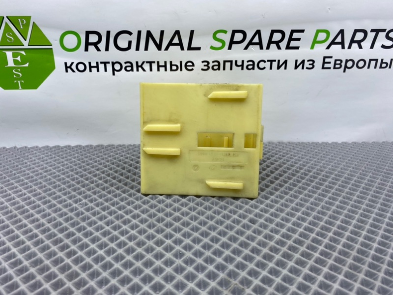 Кронштейн, 600 рублей, Калининград