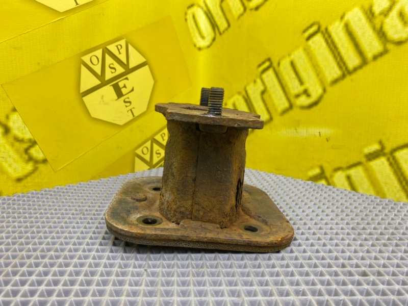 Кронштейн усилителя бампера, 1100 рублей, Калининград