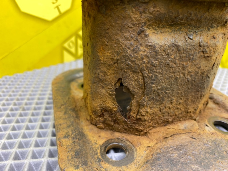 Кронштейн усилителя бампера, 1100 рублей, Калининград