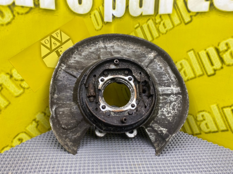 Кулак поворотный, 1900 рублей, Калининград