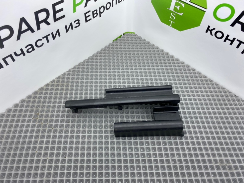 Заглушка полозьев сиденья, 700 рублей, Калининград