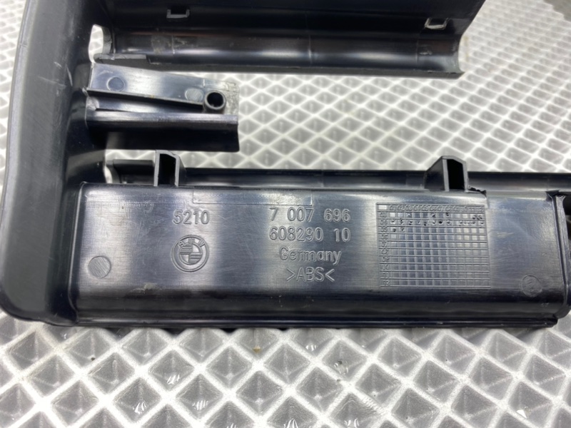 Заглушка полозьев сиденья, 700 рублей, Калининград