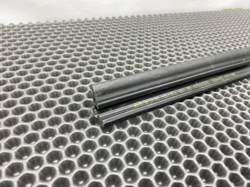 Уплотнитель стекла двери, 600 рублей, Калининград