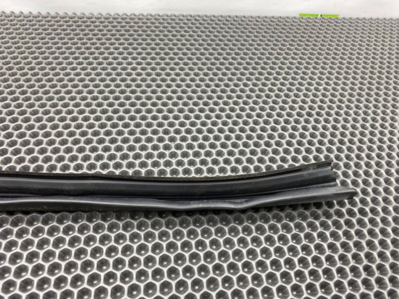 Уплотнитель стекла двери, 1100 рублей, Калининград