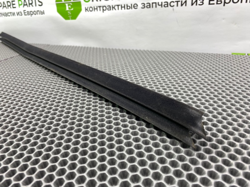 Уплотнитель стекла двери, 1100 рублей, Калининград