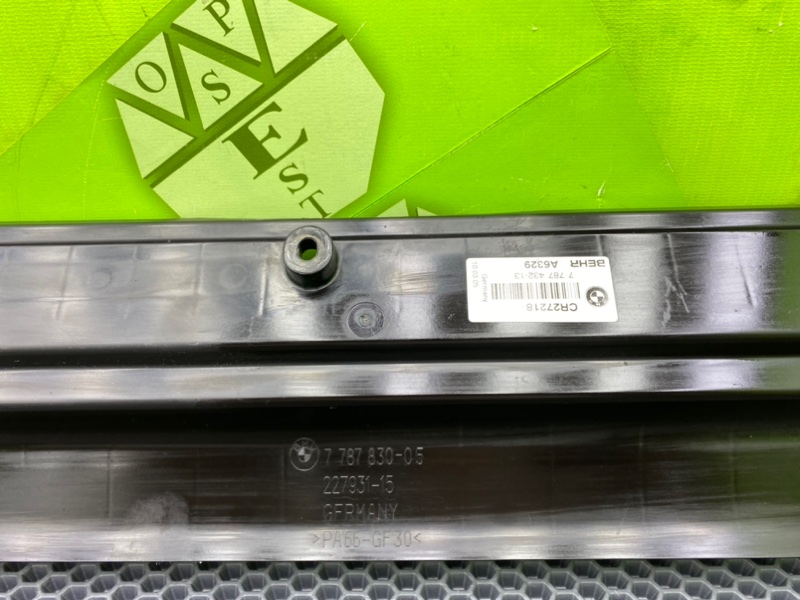 Кронштейн, 1100 рублей, Калининград