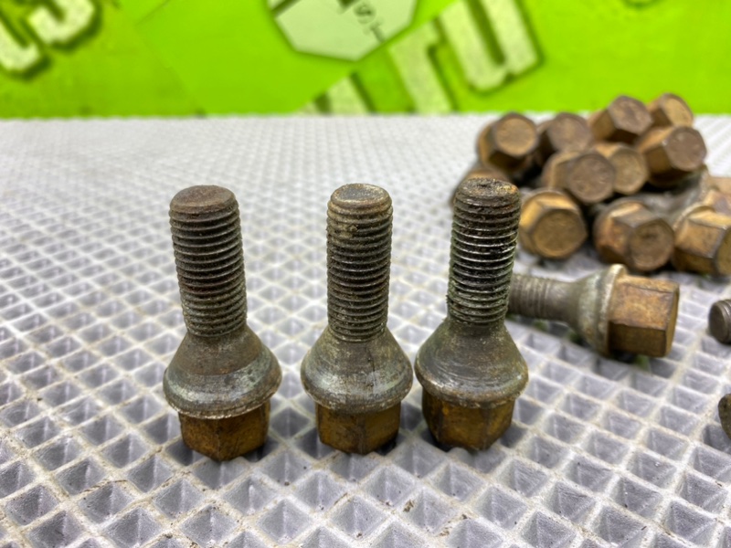 Колесные болты, 1600 рублей, Тверь