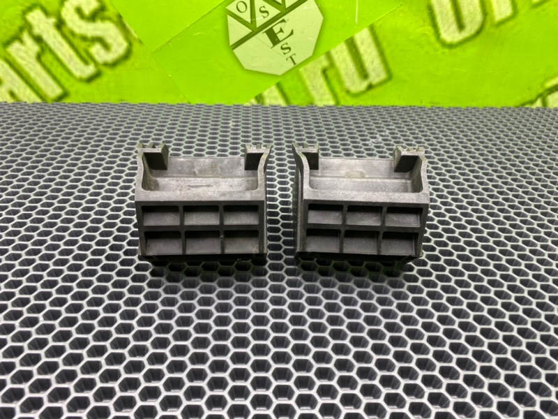 Кронштейн, 1200 рублей, Калининград