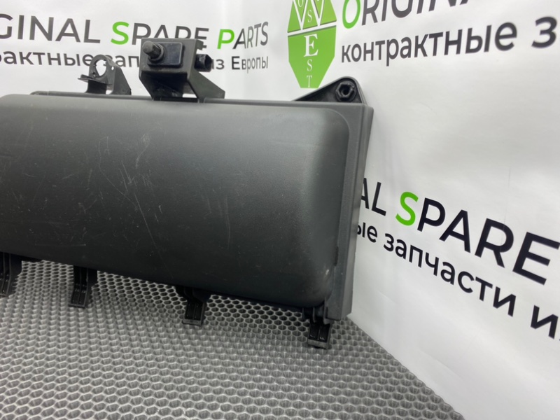 Крышка салонного фильтра, 1000 рублей, Калининград