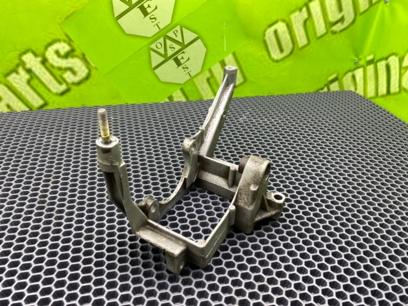 Кронштейн, 1200 рублей, Калининград