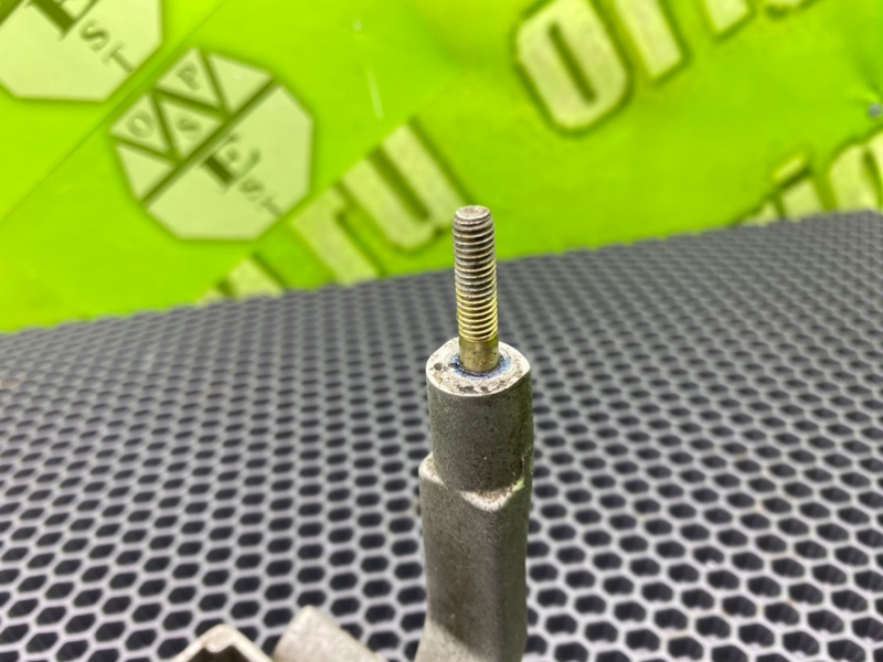 Кронштейн, 1200 рублей, Калининград