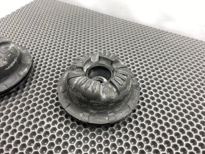 Опоры амортизаторов, 1100 рублей, Калининград