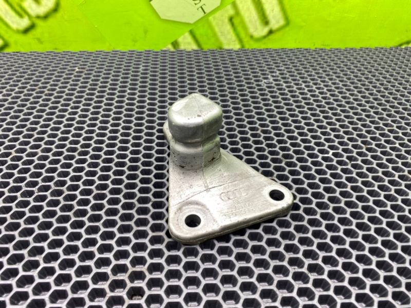 Кронштейн, 1100 рублей, Калининград