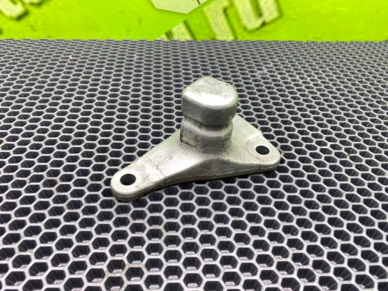 Кронштейн, 1100 рублей, Калининград