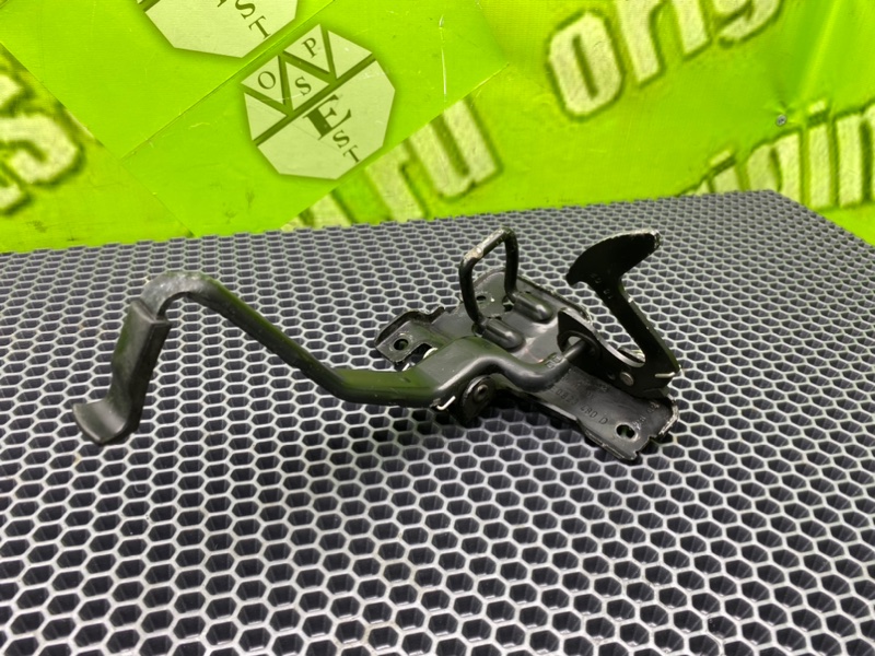 Замок капота, 1100 рублей, Калининград