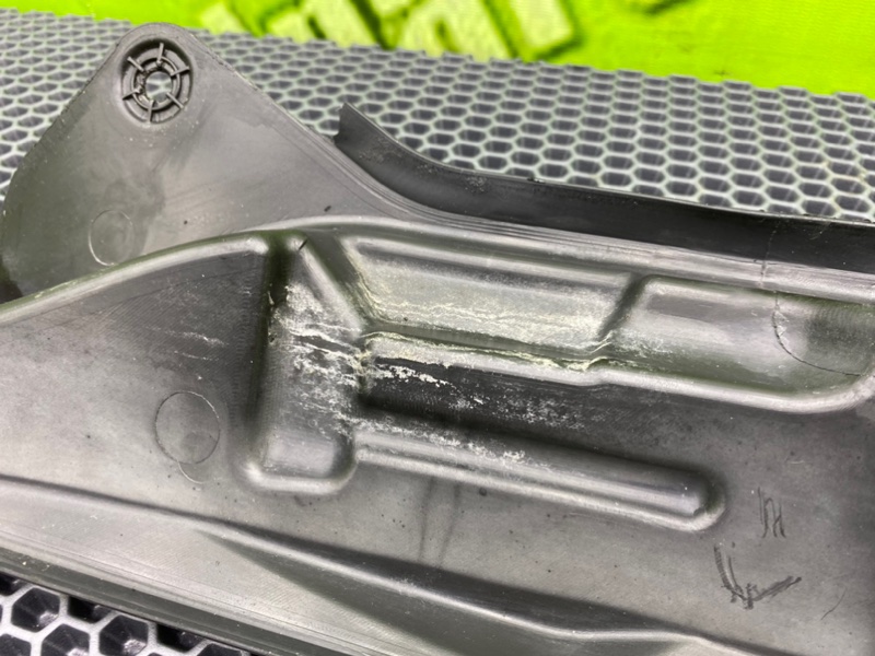 Кронштейн, 1100 рублей, Калининград